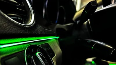 ARTIE LIGHTS – Sistem Lumini Auto Ambientale, RGB, Control Telefon, 12V