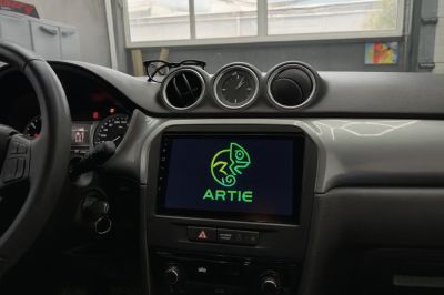 ARTIE SMARTIE – Navigație Auto 9” QLED, Android 15, 8GB RAM + 128GB, CarPlay & Android Auto, GPS